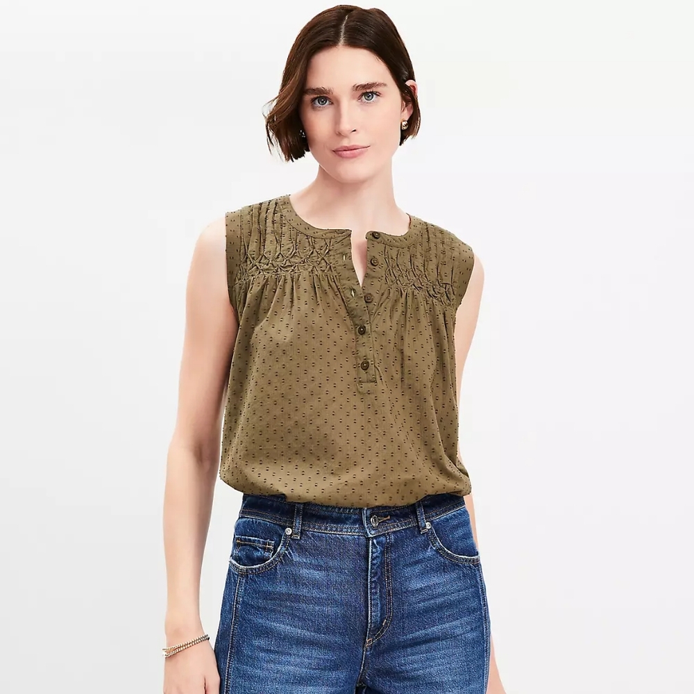 NEW Ann Taylor Loft Green Clip Dot Sleeveless Top M